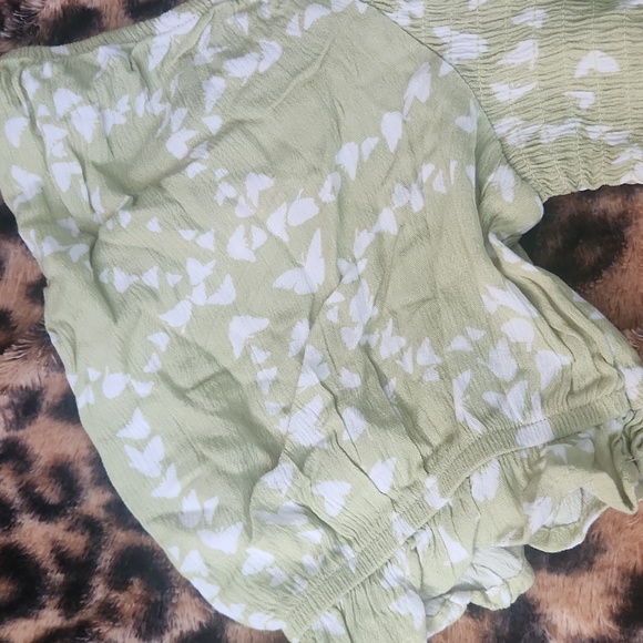 NWT XL by  SO off the shoukder crop top in lime green and white - Picture 5 of 6